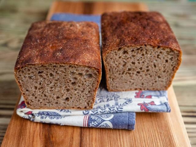Chleb na zakwasie przepis babci krok po kroku
